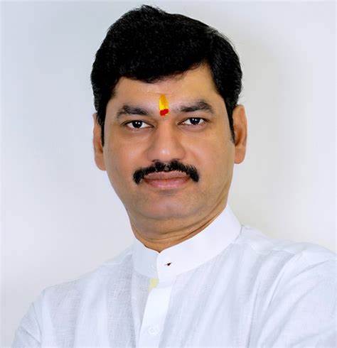 Shri. Dhananjay Panditrao Munde